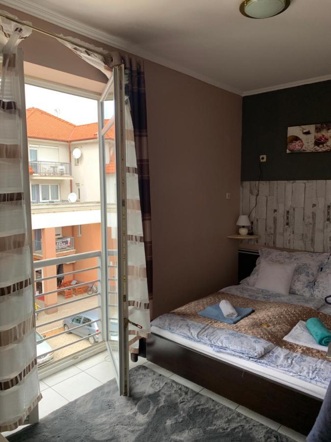 Furo-Lak 1 Apartman Hajduszoboszlo Luaran gambar